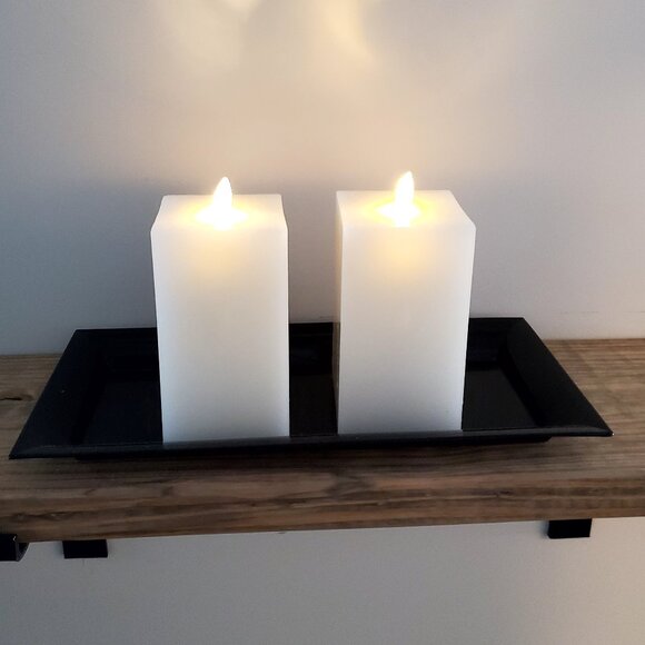 FLAMELESS LED PILLAR CANDLES AND TRAY SET - Picture 1 of 3